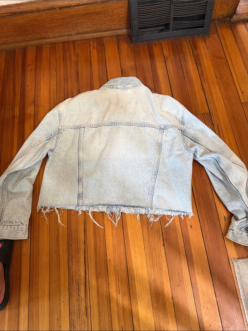 GAP Light Blue Cropped Denim Jacket - Picture 5 of 5